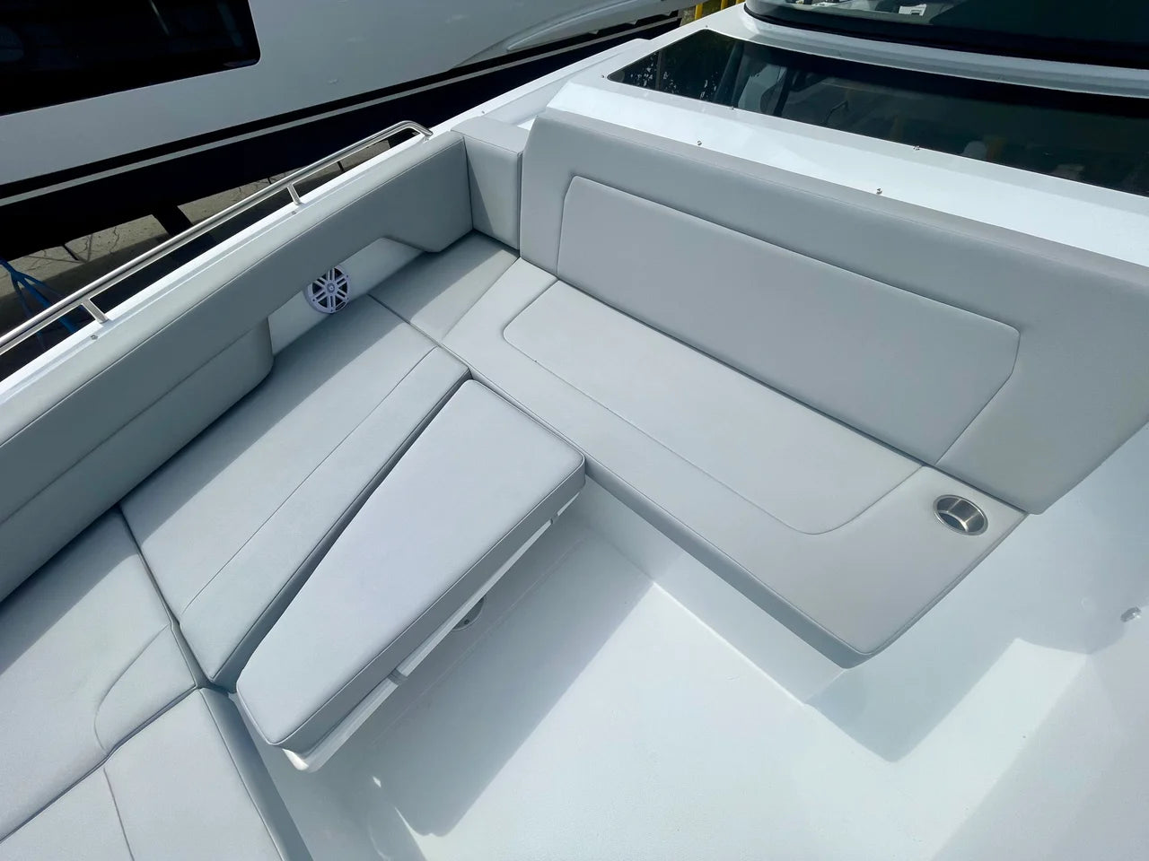 2026 Cruisers Yachts 38 VTR 38.0 feet, Quincy, MA #17