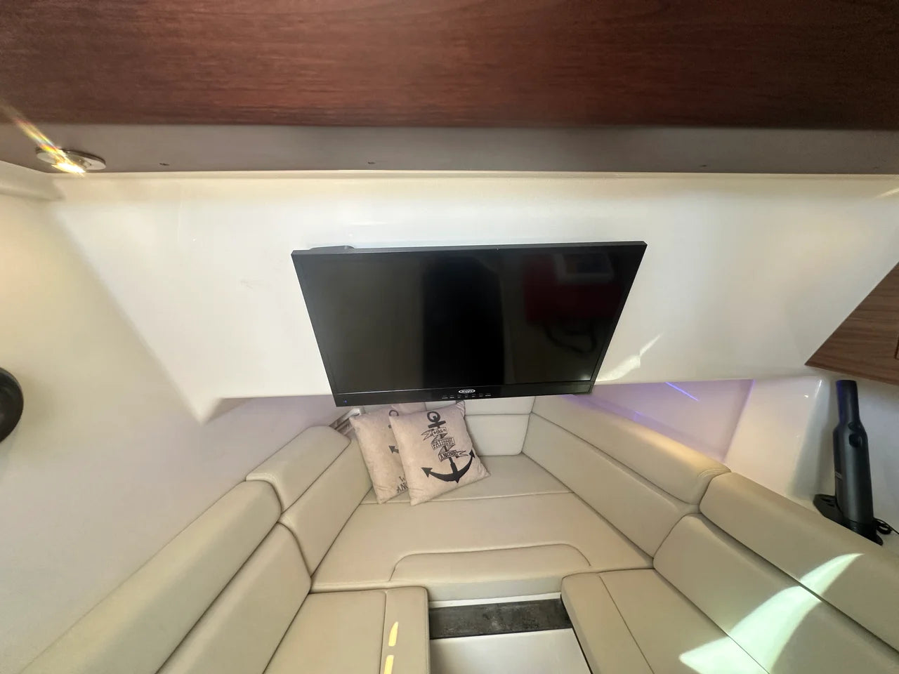 2019 Boston Whaler 350 Realm 35.0 feet, Urbanna, VA #37