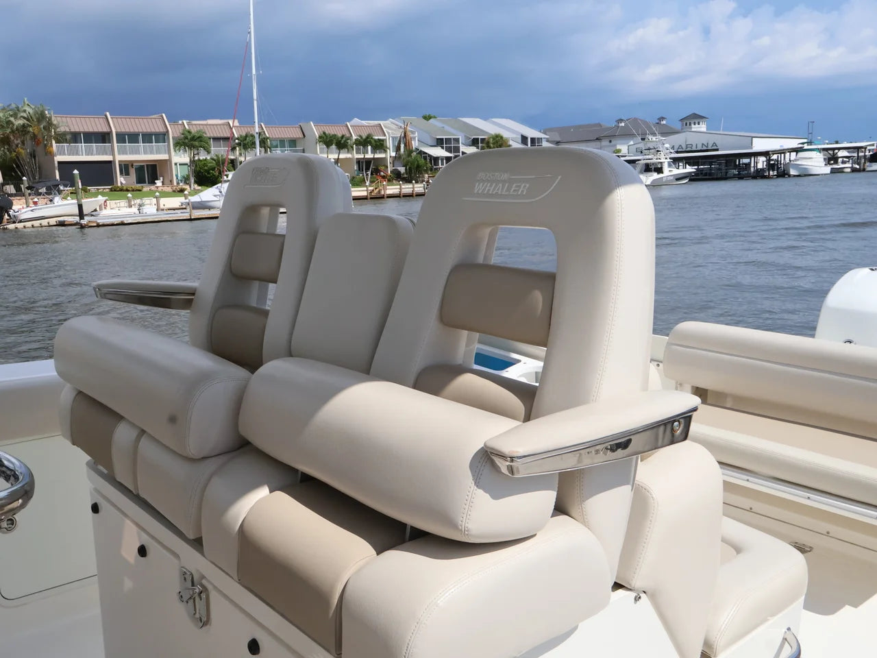 2018 Boston Whaler 330 Outrage 33.0 feet, Naples, Florida #23
