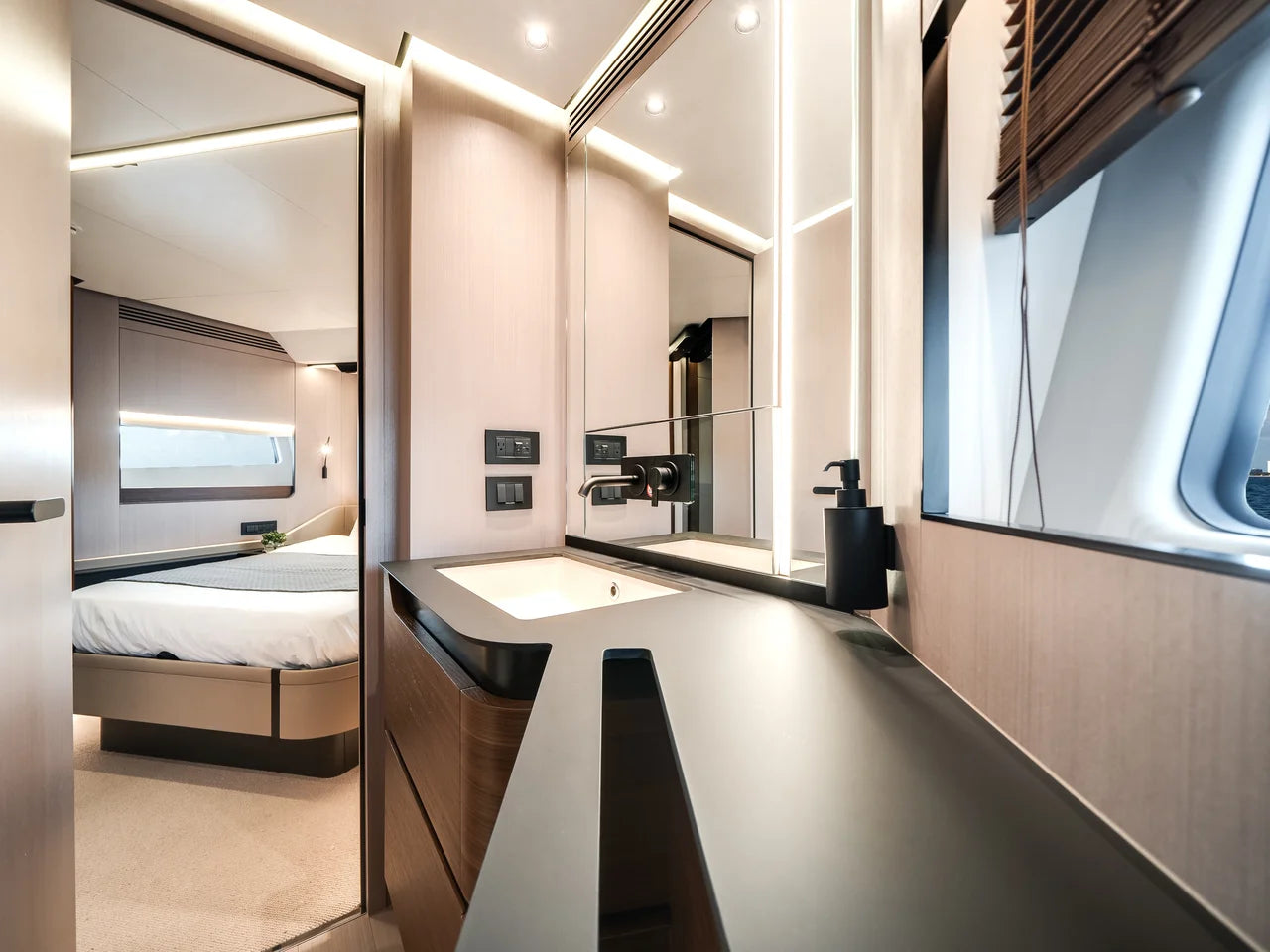 2026 Azimut S8 80.0 feet, Dania Beach, Florida #58