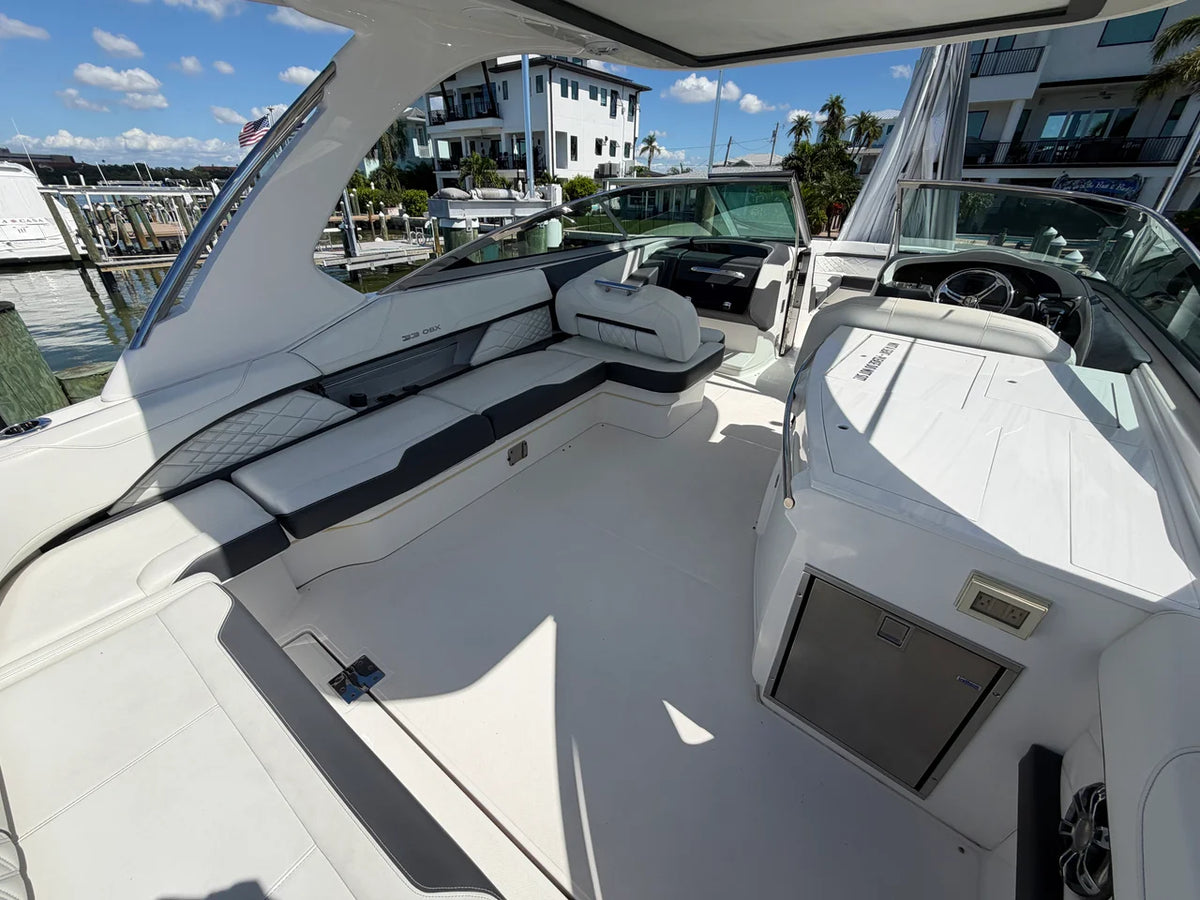 2023 Regal 33 OBX 33.0 feet, Maderia Beach, FL #6