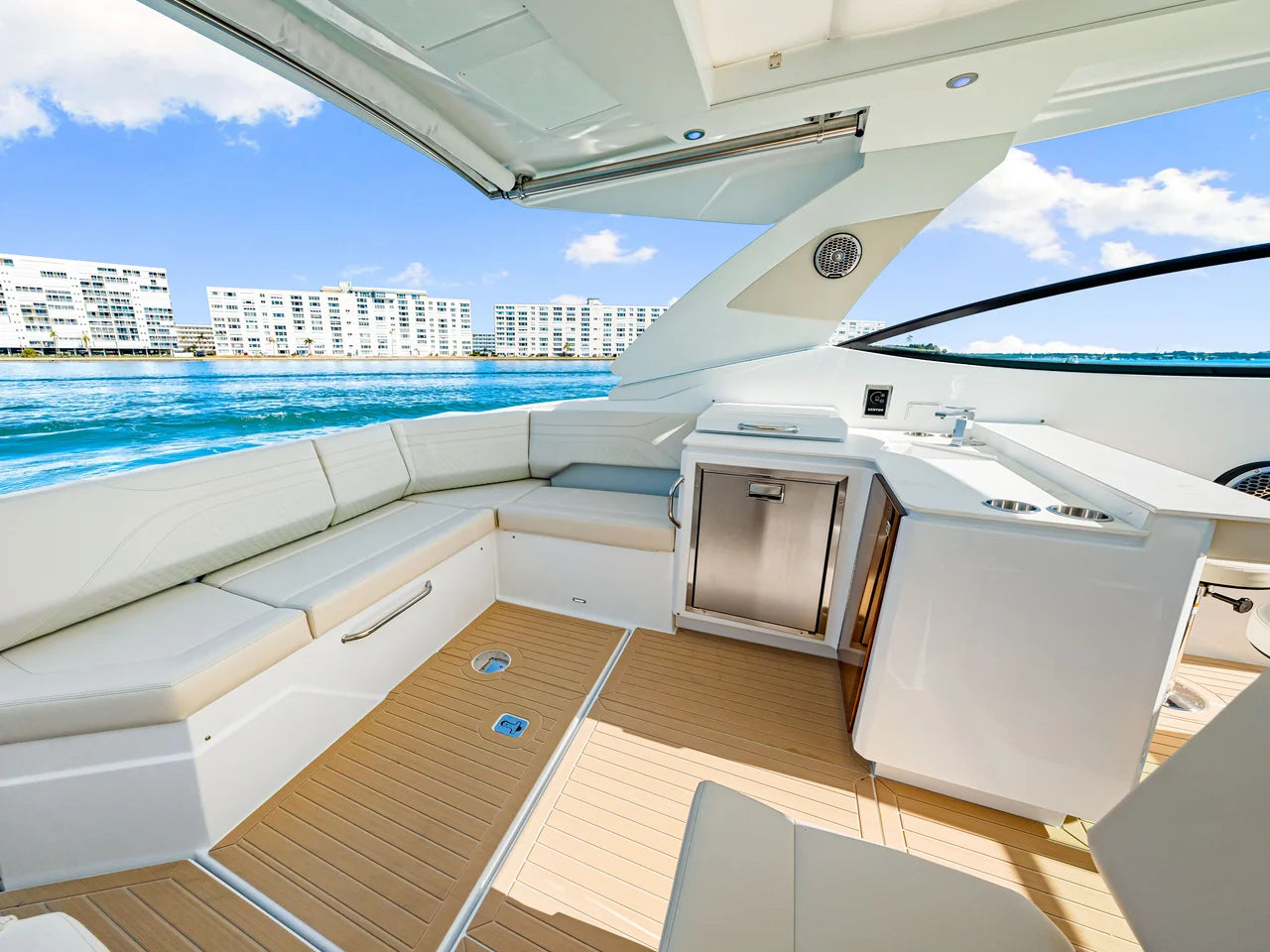 2026 Cruisers Yachts 38 GLS Outboard 38.0 feet, St Petersburg, FL #62
