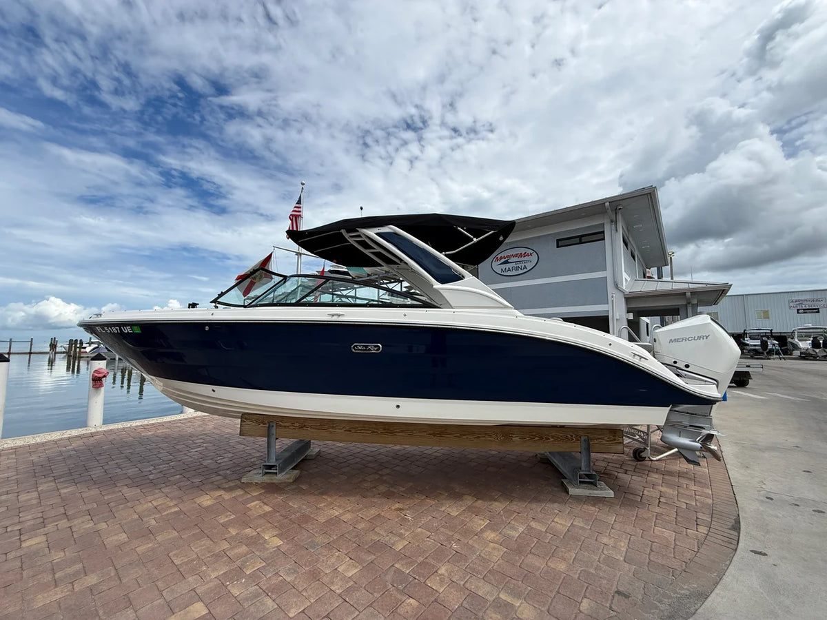 2025 Sea Ray SDX 270 Outboard 300.0 feet, Sarasota, FL #1