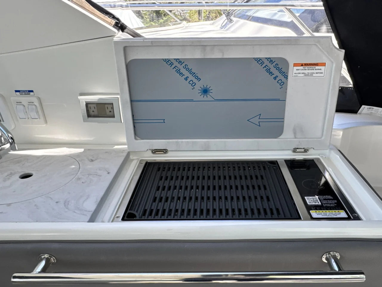 2026 Sea Ray Sundancer 320 Outboard 32.0 feet, Huntington, NY #21
