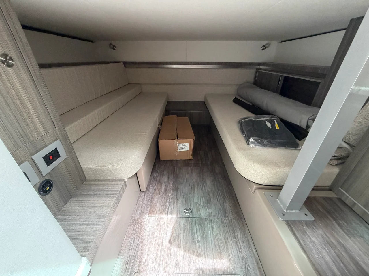 2027 Sea Ray Sundancer 320 Outboard 32.0 feet, Stuart, Florida #35