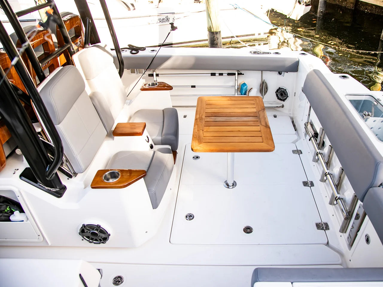 2023 Boston Whaler 360 OUTRAGE 36.0 feet, Pompano Beach, FL #9
