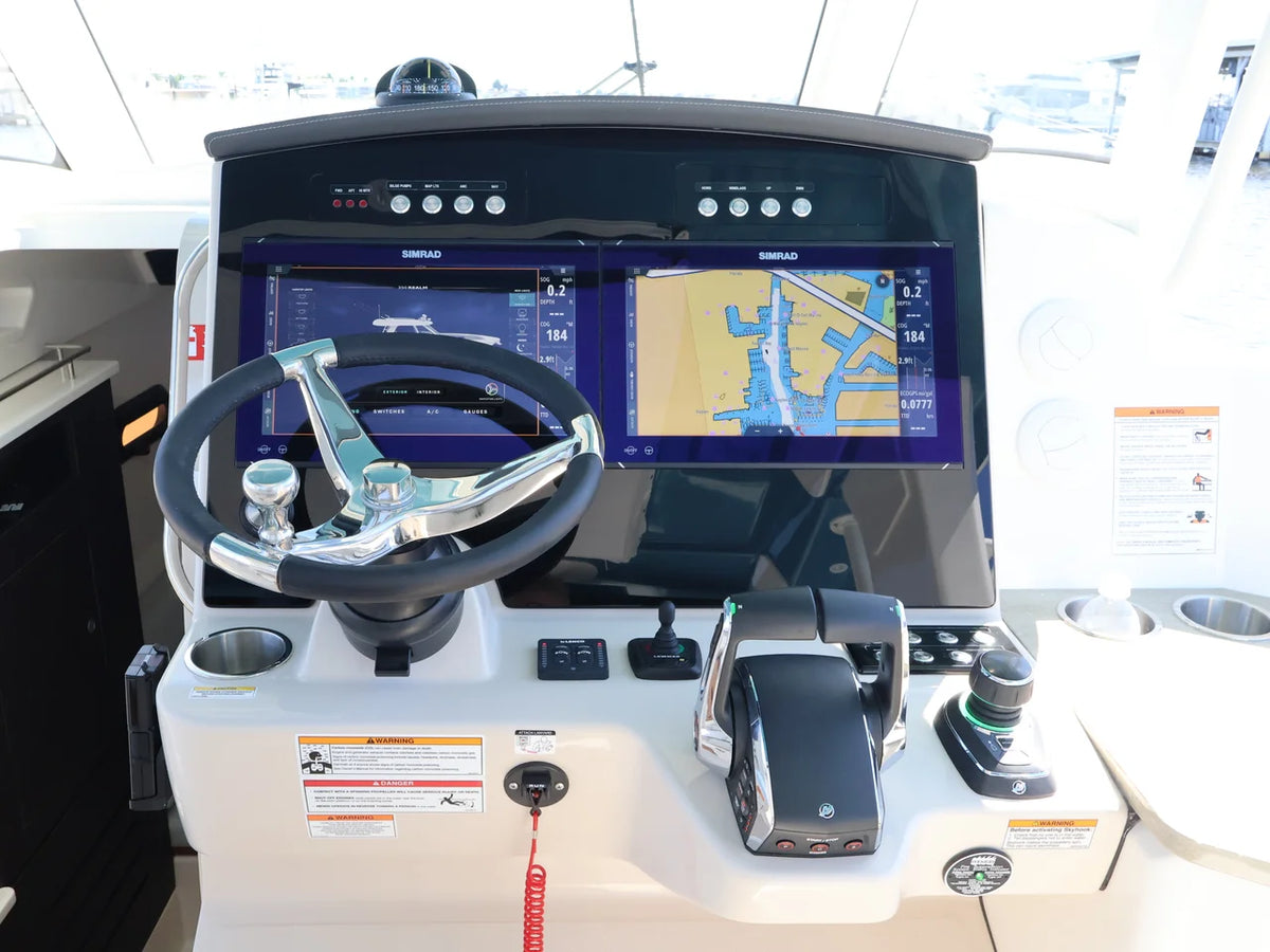 2027 Boston Whaler 350 Realm 35.0 feet, Naples, Florida #30
