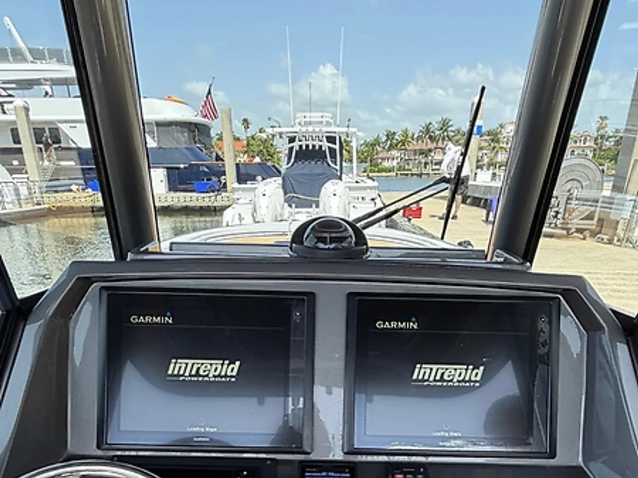 2016 Intrepid 327 CENTER CONSOLE 32.0 feet, Dania Beach, Florida #10