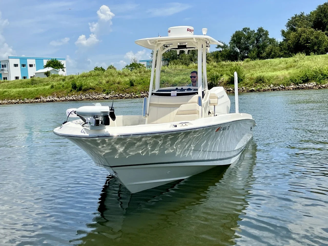 2025 Boston Whaler 250 DAUNTLESS 25.0 feet, Venice, Florida #3