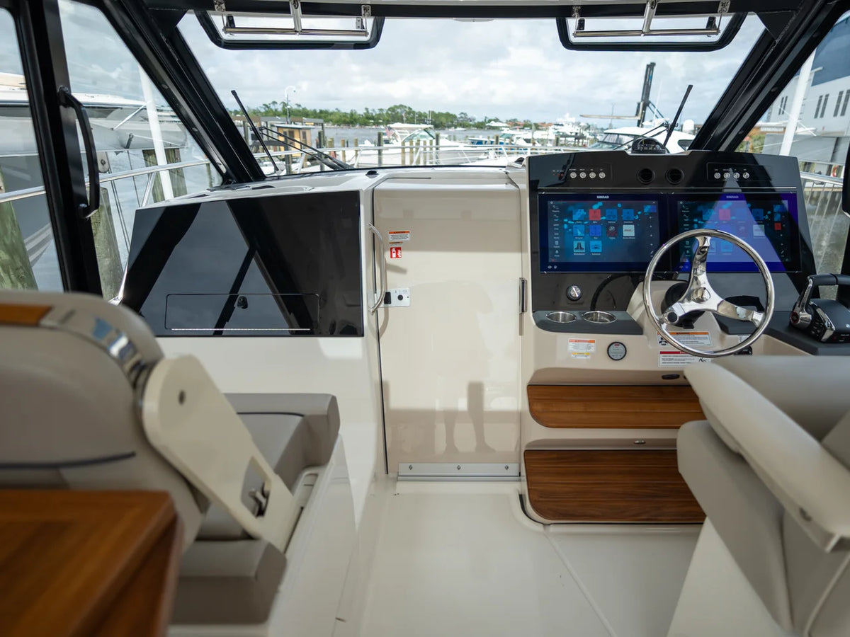 2026 Boston Whaler 365 Conquest 36.0 feet, Panama City, FL #11