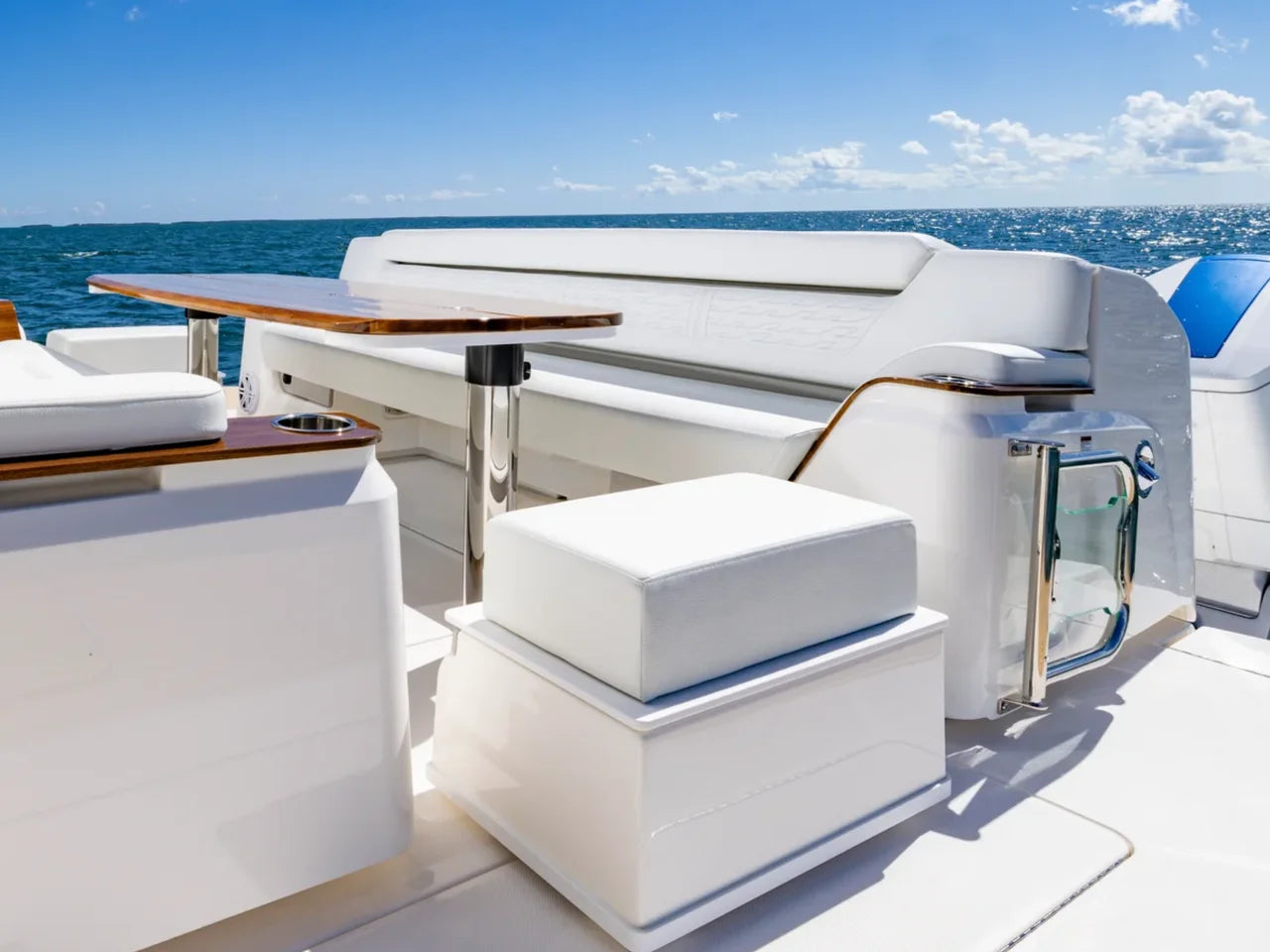 2026 Tiara Yachts 56 LS 56.0 feet, Inuvik, Northwest Territories #10