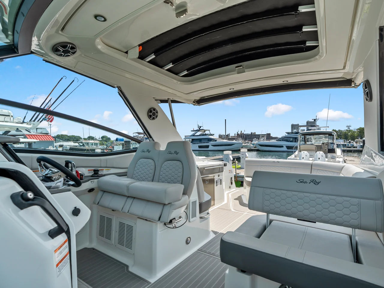 2027 Sea Ray Sundancer 320 Outboard 32.0 feet, Quincy, MA #15