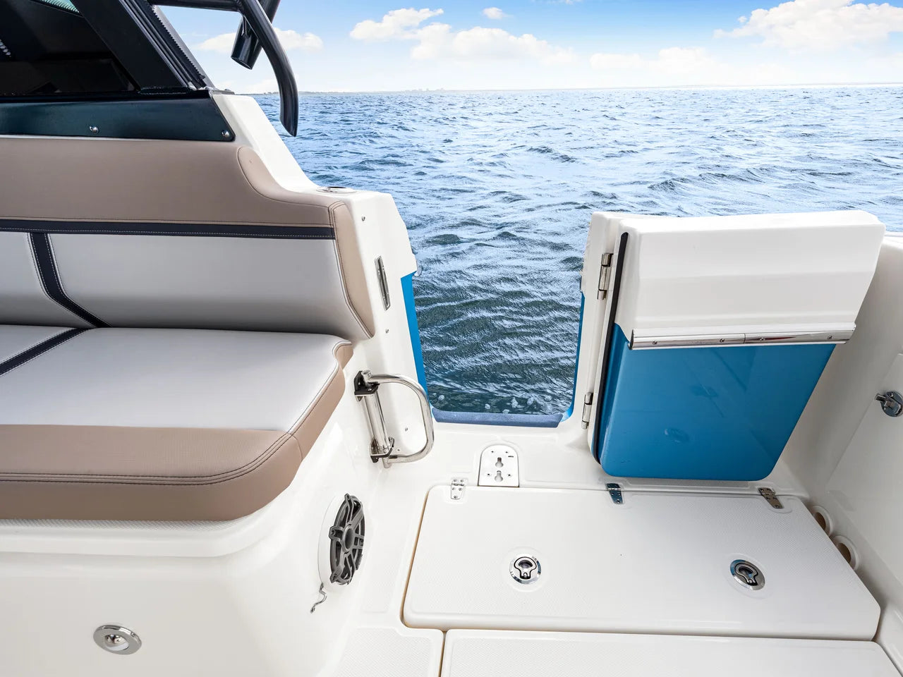 2026 Boston Whaler 330 Vantage 33.0 feet, Clearwater, Florida #39