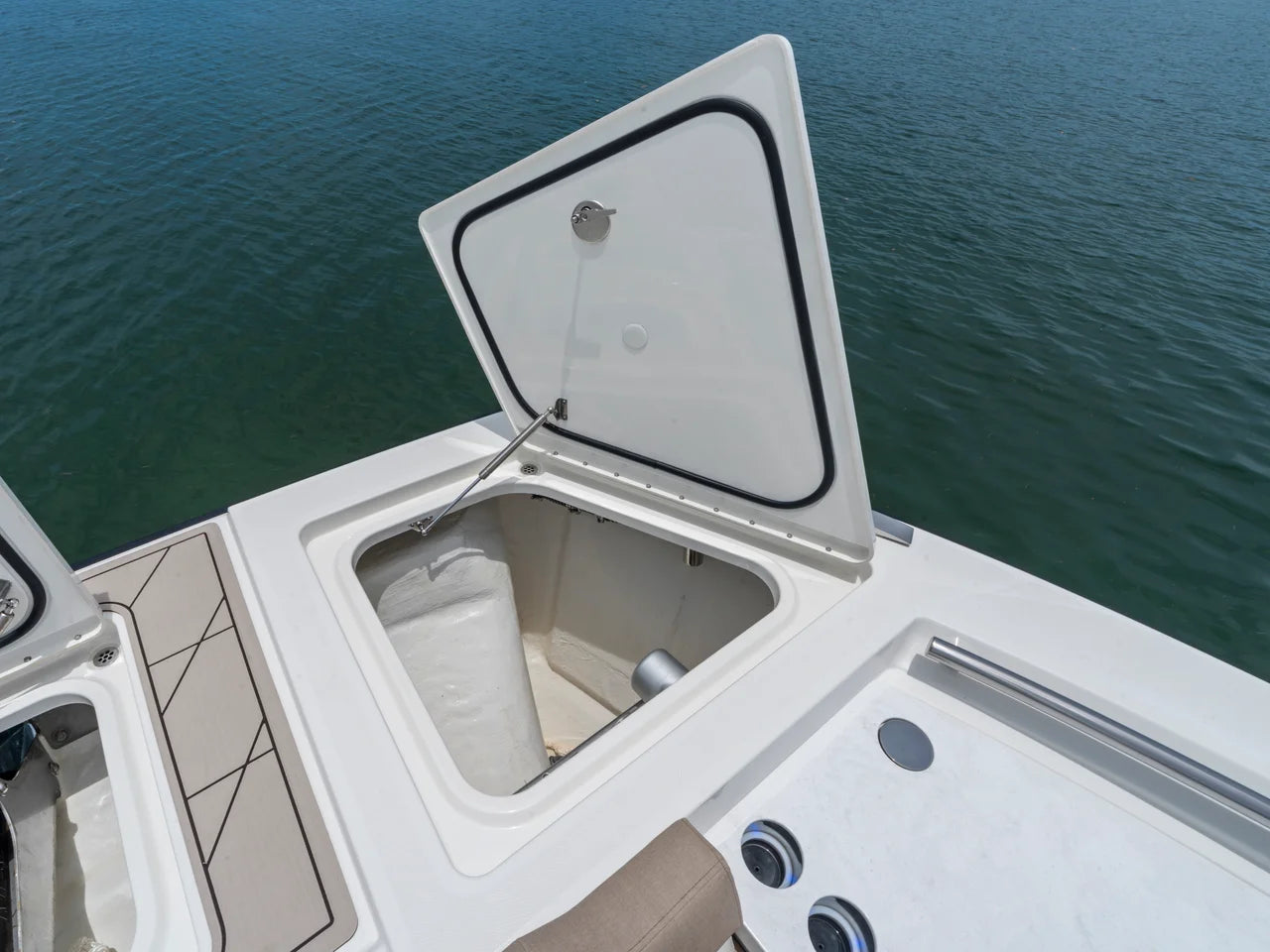 2027 Ducari 37 XIV 37.0 feet, Jupiter, Florida #63