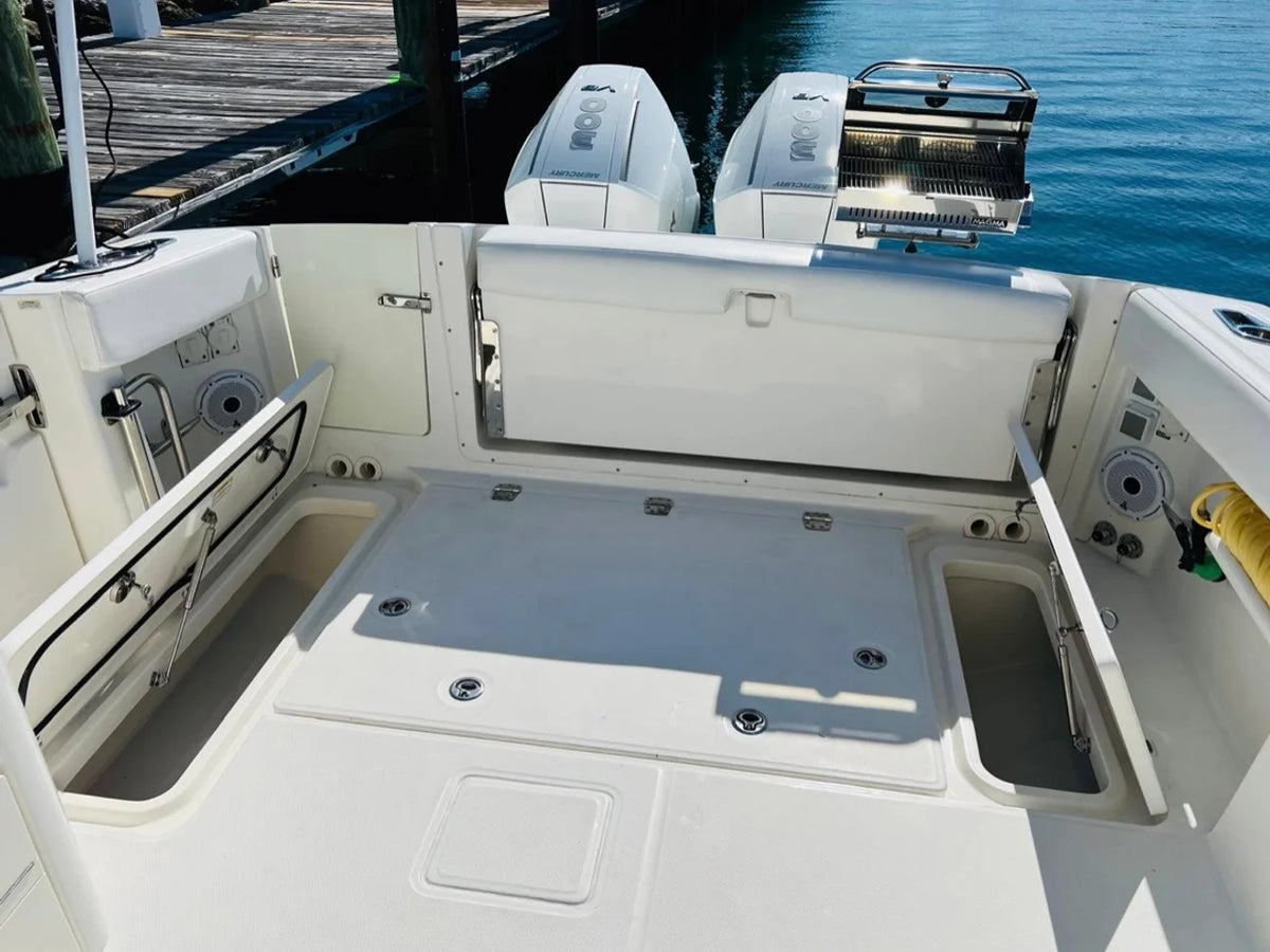 2016 Boston Whaler 320 VANTAGE 32.0 feet, Deerfield Beach, FL #17