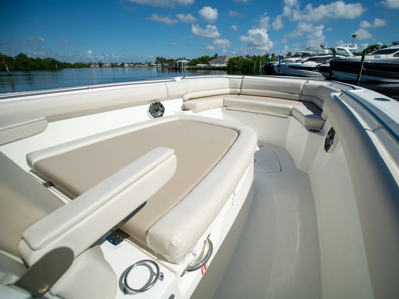 2026 Boston Whaler 330 Outrage 33.0 feet, Fort Myers, FL #16