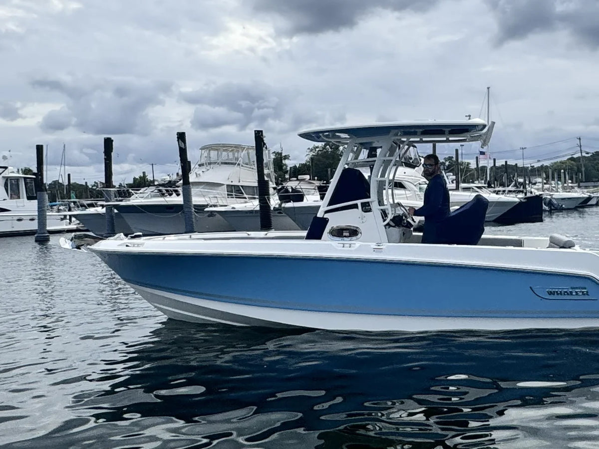 2026 Boston Whaler 230 Outrage 23.0 feet, Huntington, NY #1