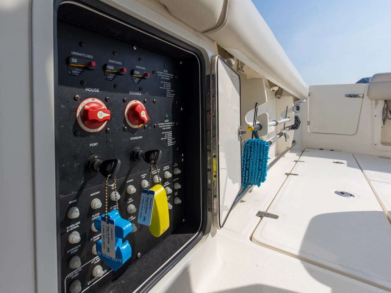2023 Boston Whaler 330R 33.0 feet, Pensacola, Florida #34