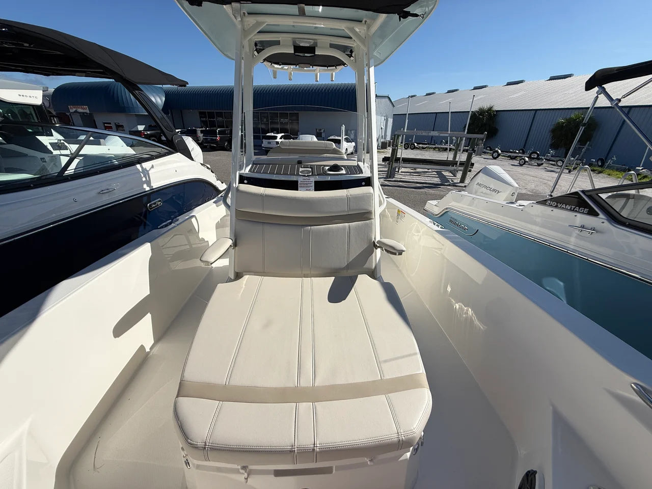 2027 Boston Whaler 250 Dauntless 25.0 feet, Venice, Florida #7
