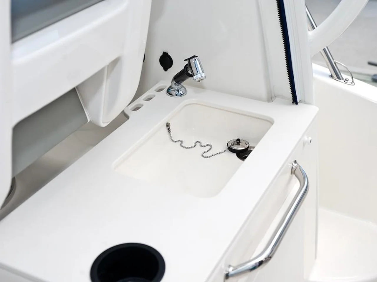 2026 Boston Whaler 285 Conquest 28.0 feet, Inuvik, Northwest Territories #10