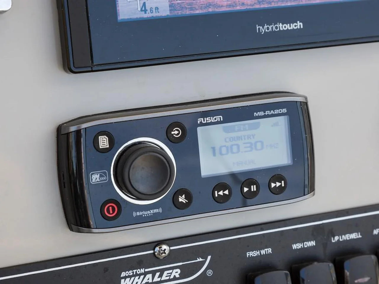 2026 Boston Whaler 230 Outrage 23.0 feet, Inuvik, Northwest Territories #14