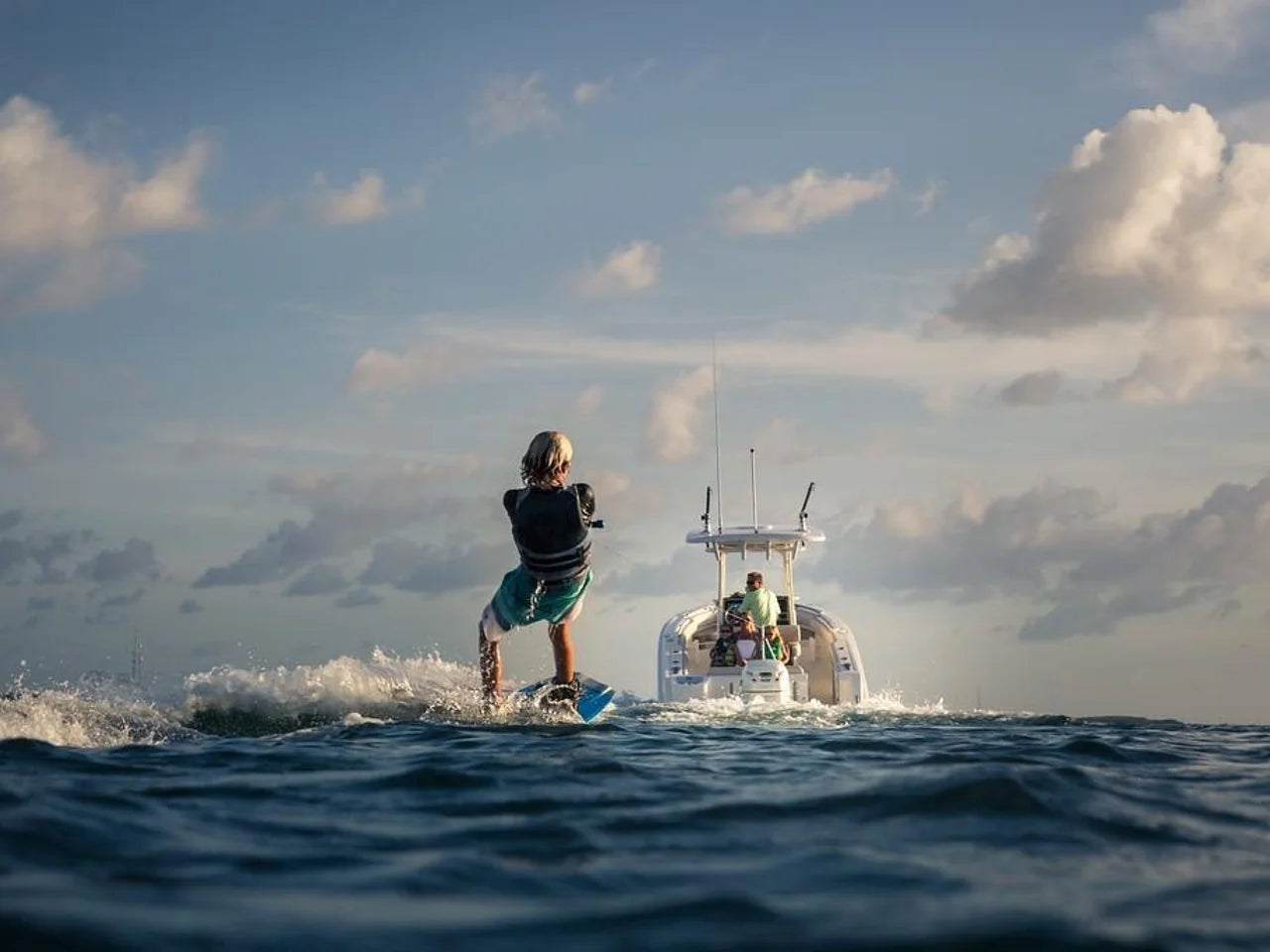 2026 Boston Whaler 230 Outrage 23.0 feet, Inuvik, Northwest Territories #26