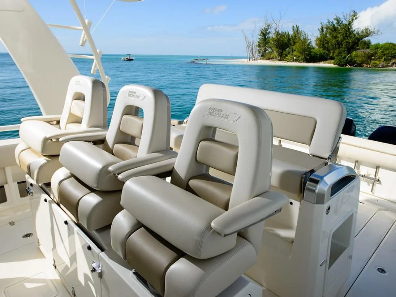 2026 Boston Whaler 420 Outrage 42.0 feet, Stuart, Florida #11