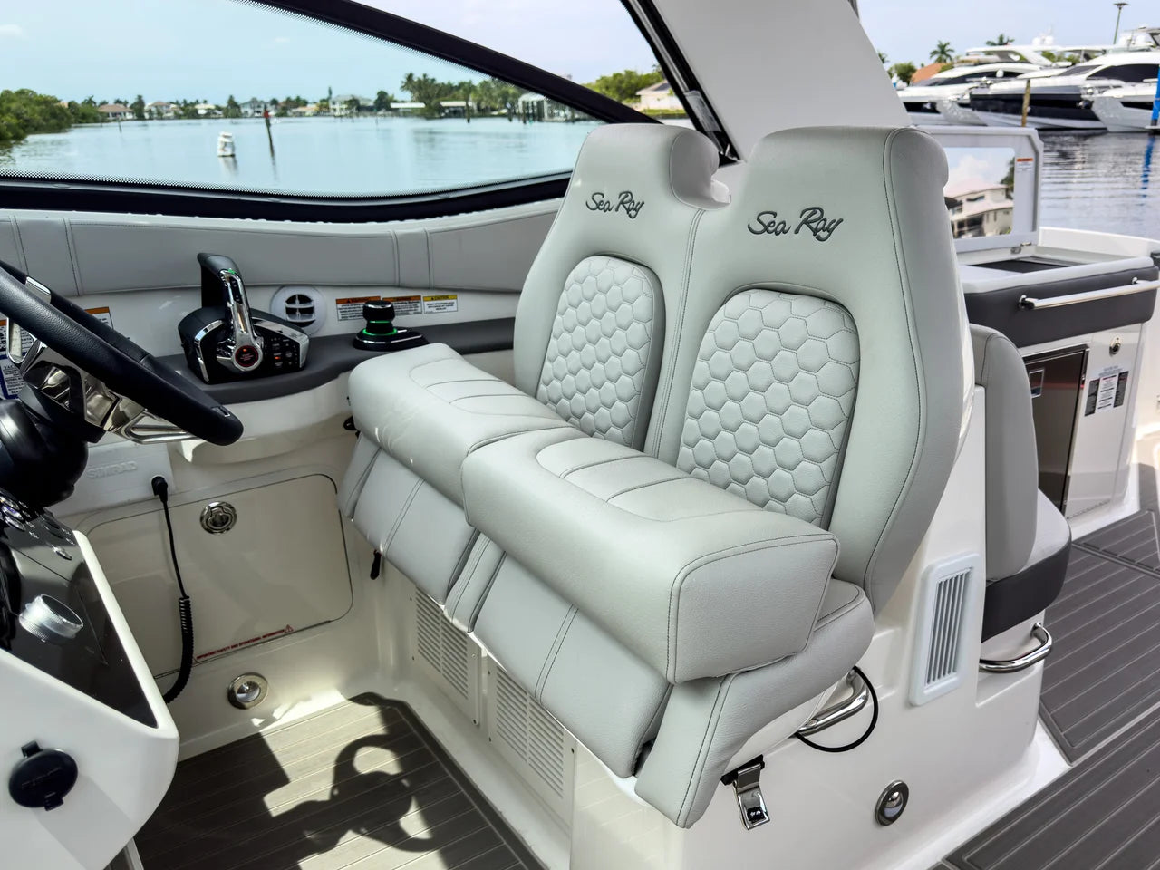 2027 Sea Ray Sundancer 320 Outboard 32.0 feet, Fort Myers, FL #13