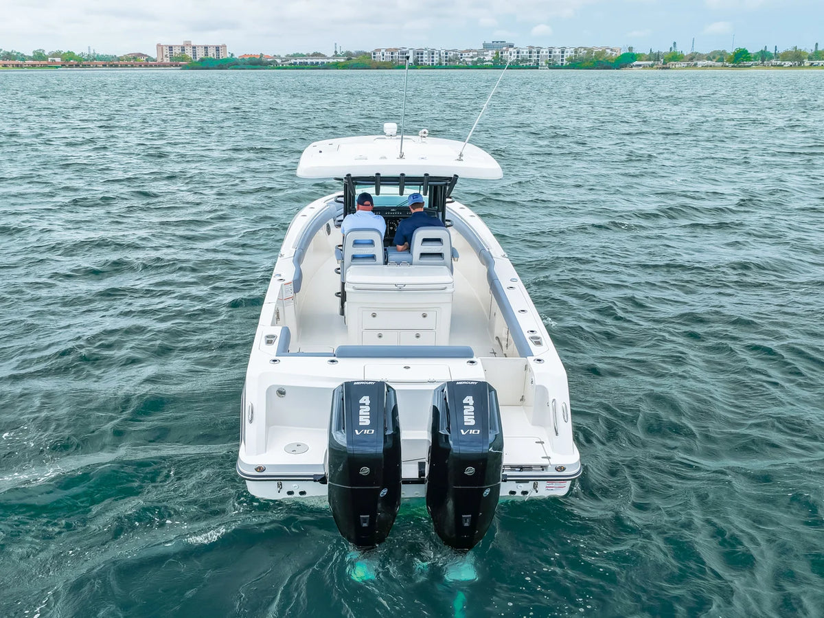 2026 Boston Whaler 330 Outrage 33.0 feet, Clearwater, Florida #25