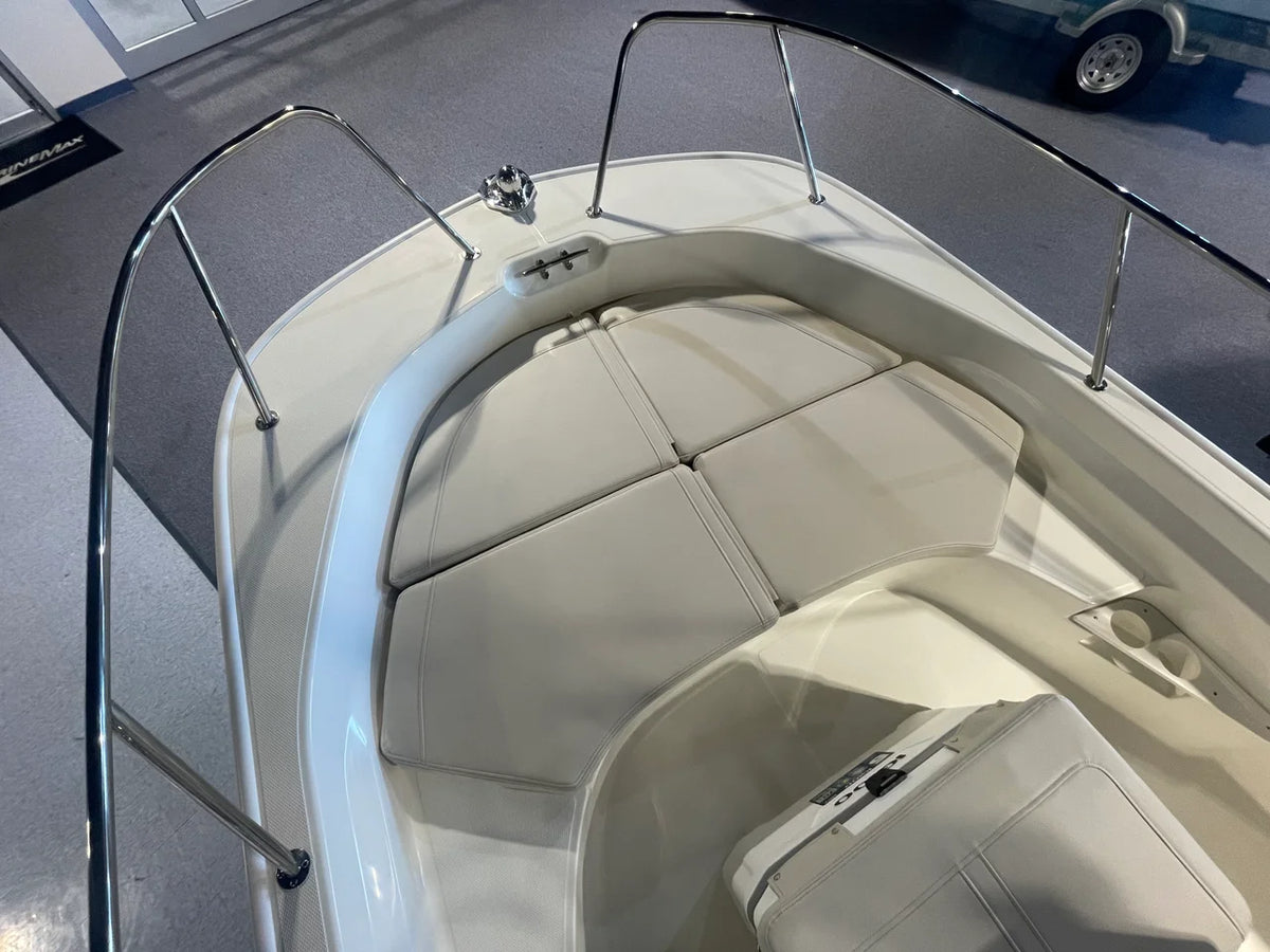 2027 Boston Whaler 170 Montauk 17.0 feet, Danvers, Massachusetts #12