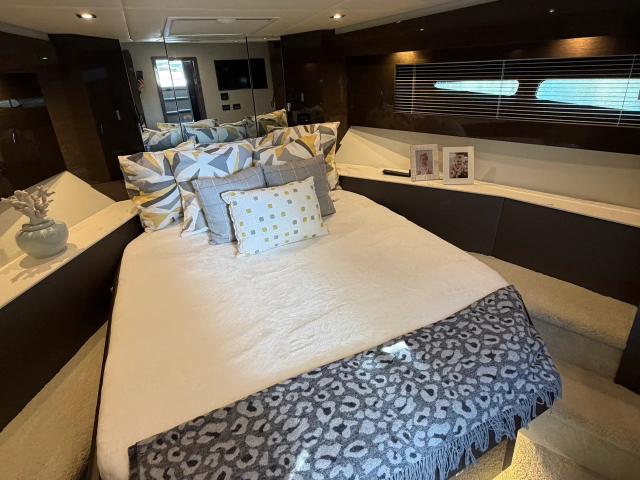 2020 Cruisers Yachts 50 CANTIUS 50.0 feet, Fort Myers, FL #18
