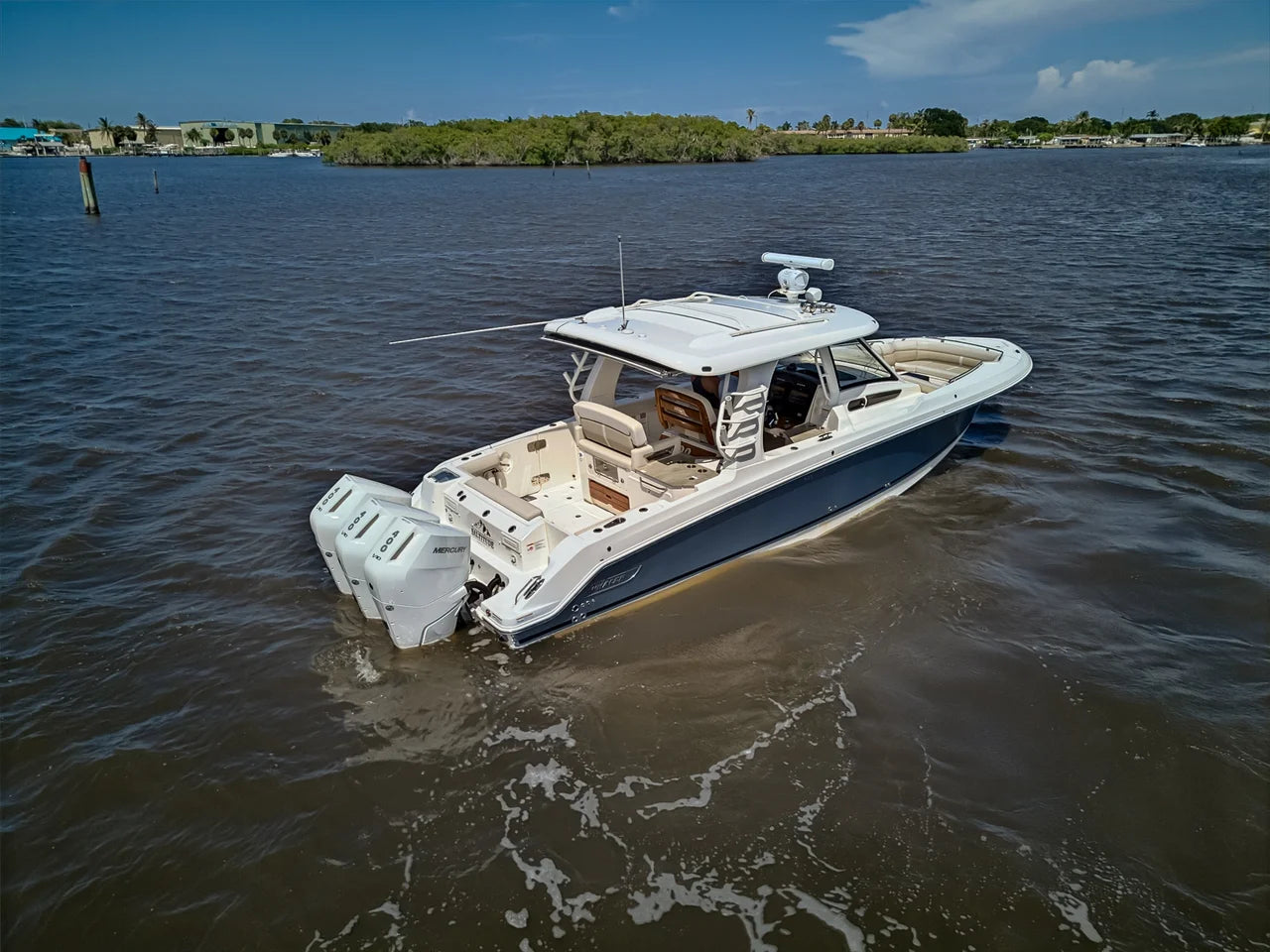 2025 Boston Whaler 350 REALM 35.0 feet, Stuart, Florida #21