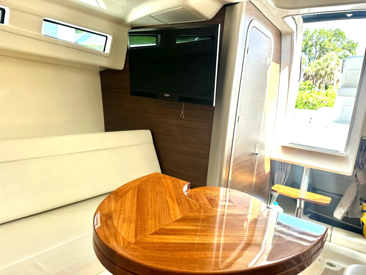 2021 Boston Whaler 325 CONQUEST 32.0 feet, Sarasota, FL #25
