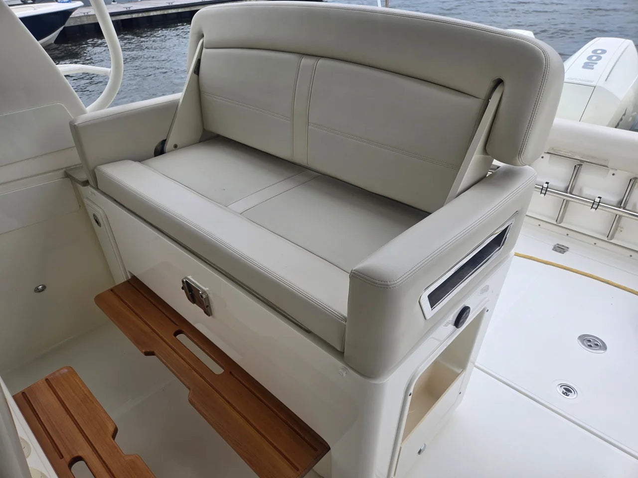 2022 Boston Whaler 380 Realm 38.0 feet, Charleston, South Carolina #20