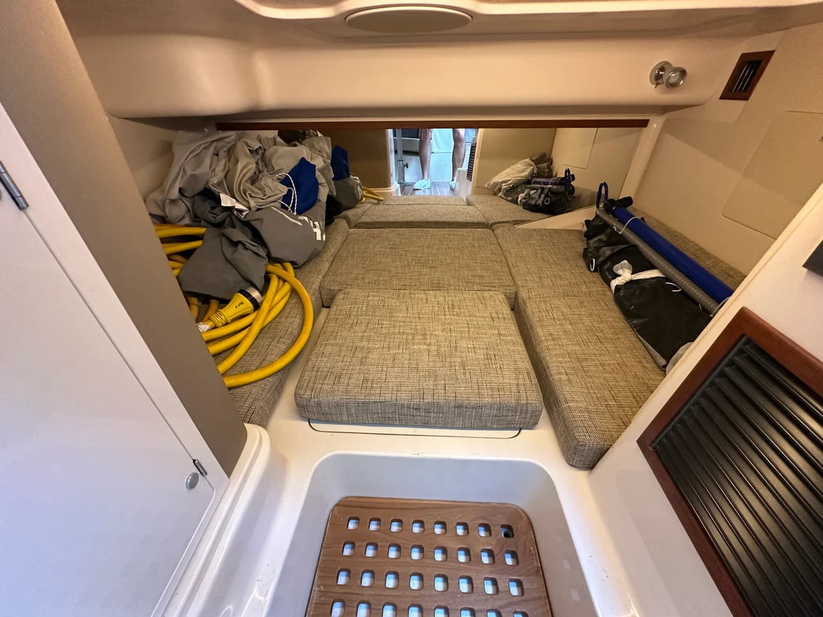 2020 Grady-White 330 EXPRESS 33.0 feet, Pensacola, Florida #27