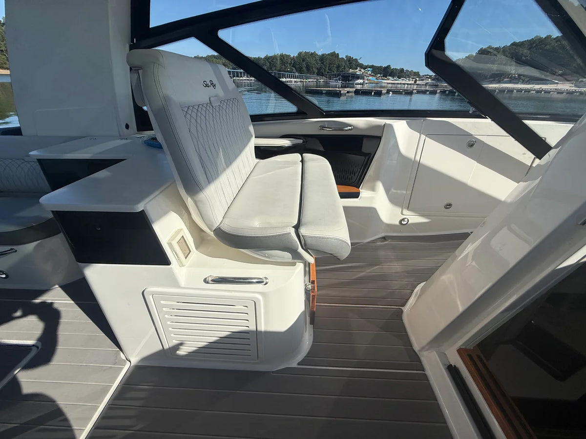 2022 Sea Ray 370 SUNDANCER OUTBOARD 37.0 feet, Cumming, GA #43
