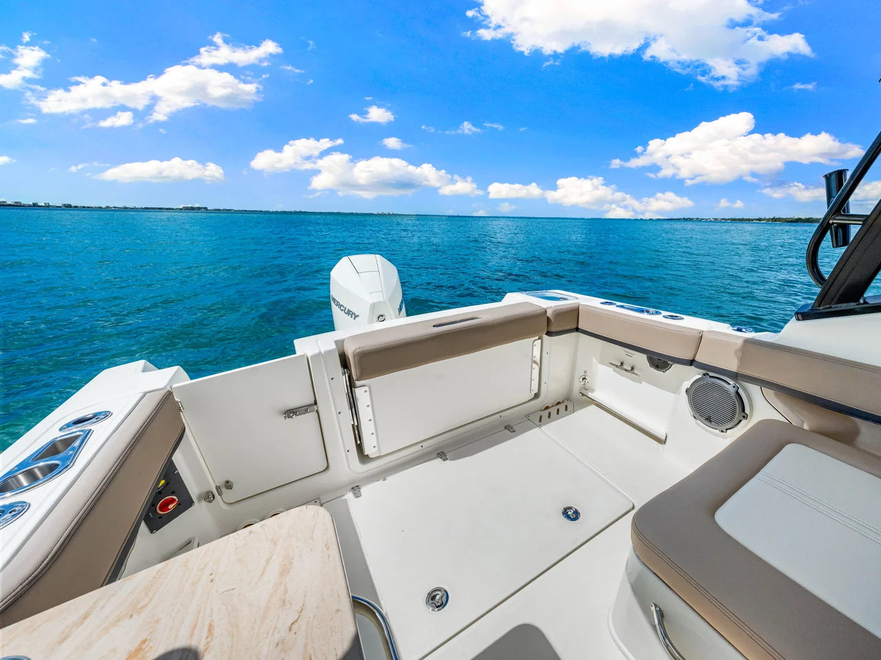 2026 Boston Whaler 240 Vantage 24.0 feet, Sarasota, FL #21