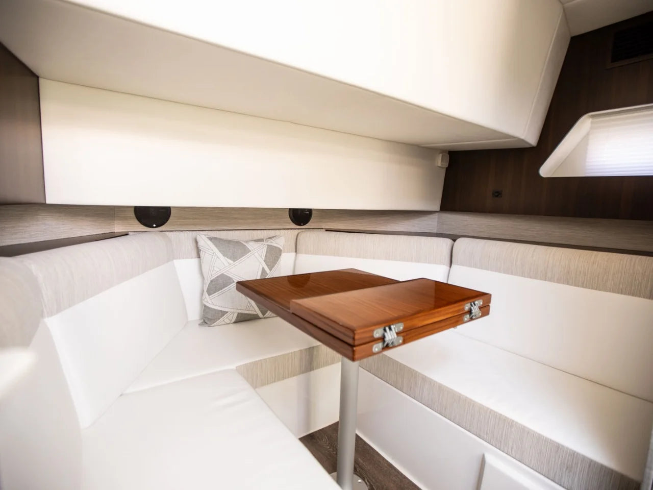 2024 Cruisers Yachts 38 GLS-OB SB 38.0 feet, Clearwater, Florida #63