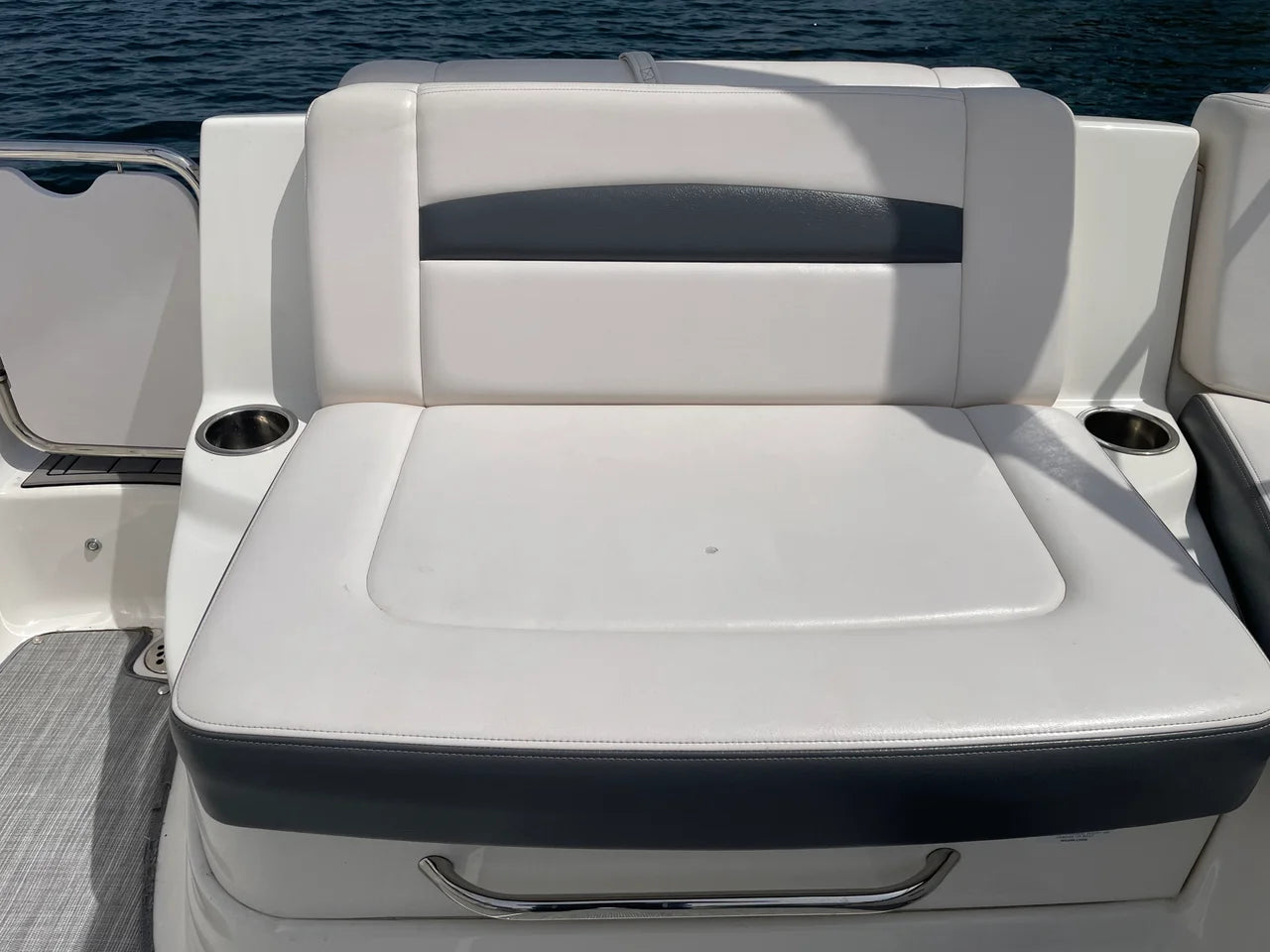 2016 Chaparral 264 SUNSETA 26.0 feet, Excelsior, Minnesota #26
