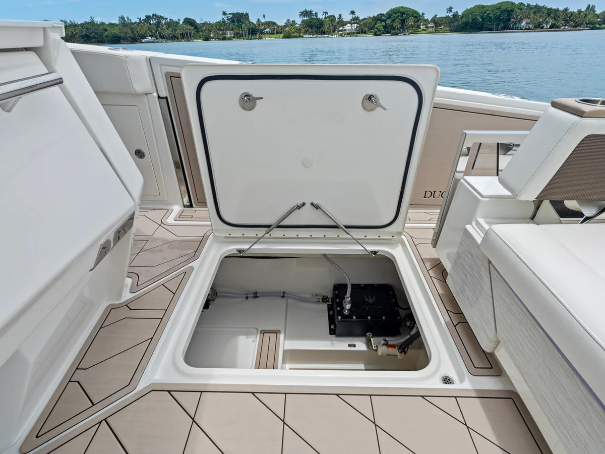2027 Ducari 37 XIV 37.0 feet, Dania, FL #51