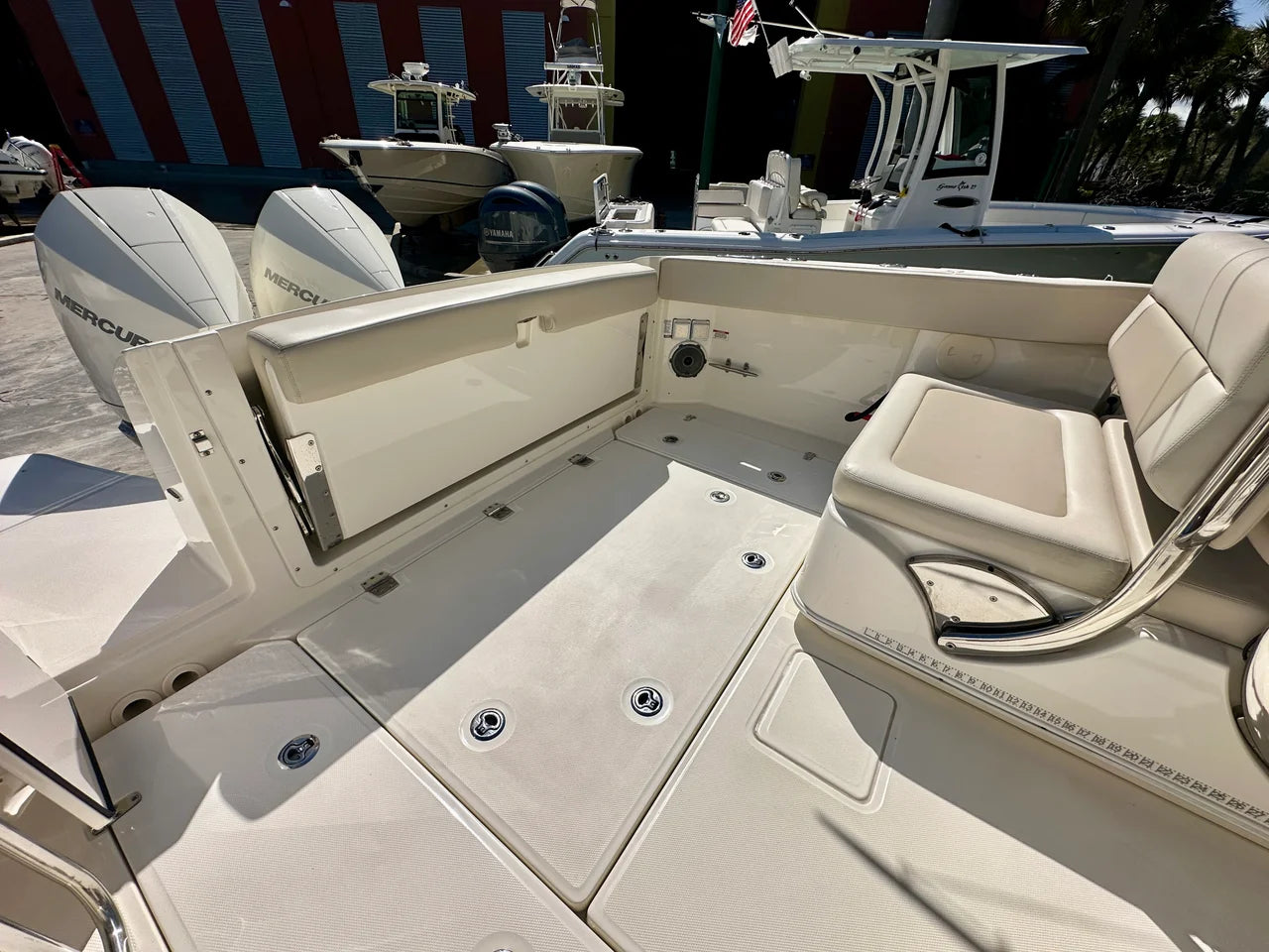 2024 Boston Whaler 320 VANTAGE 32.0 feet, Jupiter, Florida #11