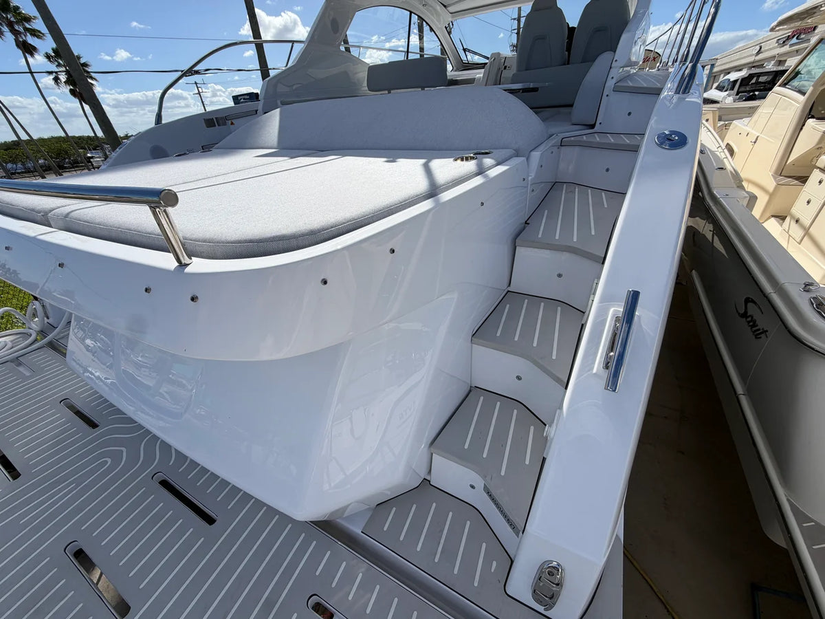 2027 Azimut A45 45.0 feet, Stuart, Florida #19