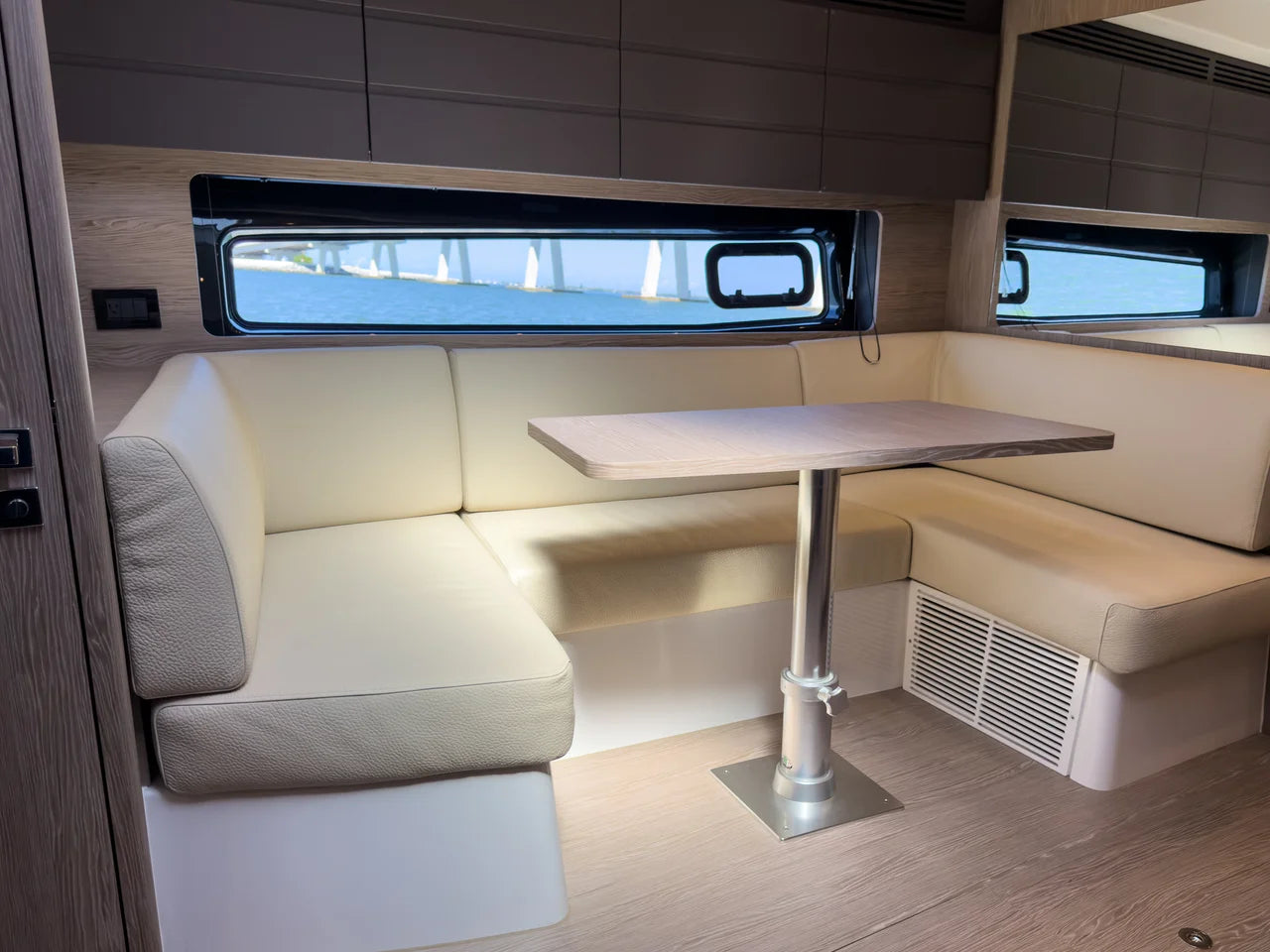 2027 Azimut A45 45.0 feet, Fort Myers, FL #25