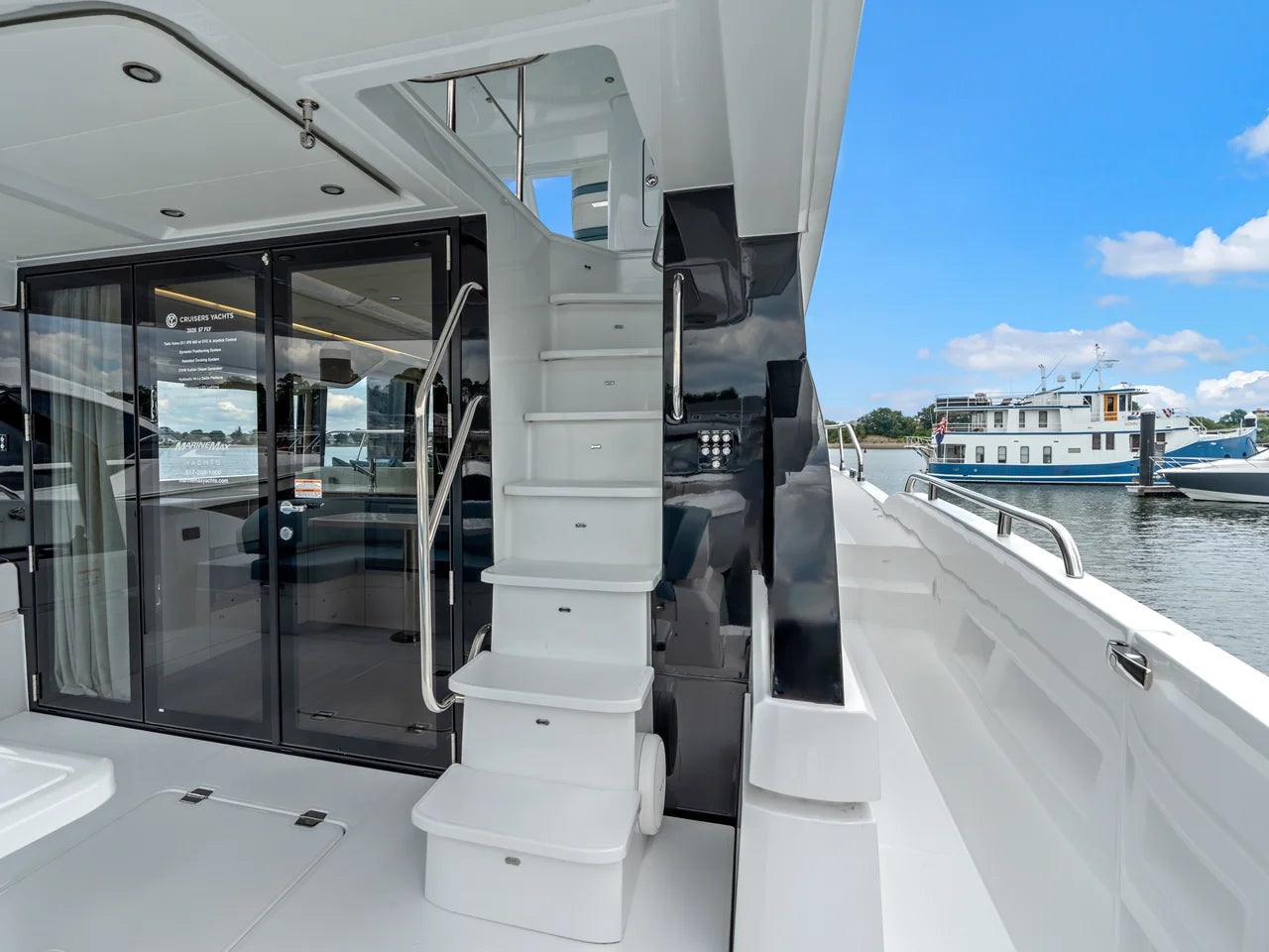 2026 Cruisers Yachts 57 FLY 57.0 feet, Grasonville, Maryland #54
