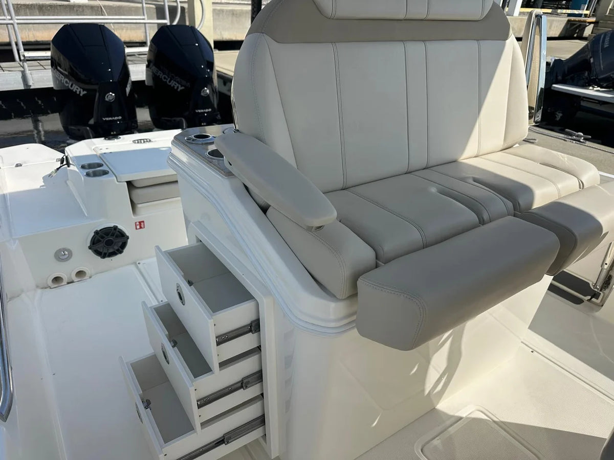 2027 Boston Whaler 280 Dauntless 28.0 feet, Islamorada, FL #15