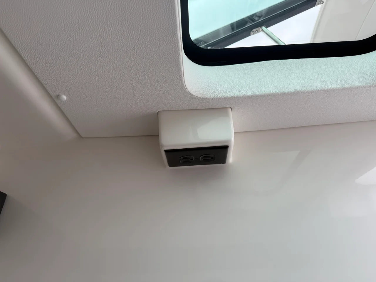 2026 Sea Ray 350 SLX 35.0 feet, Excelsior, Minnesota #43