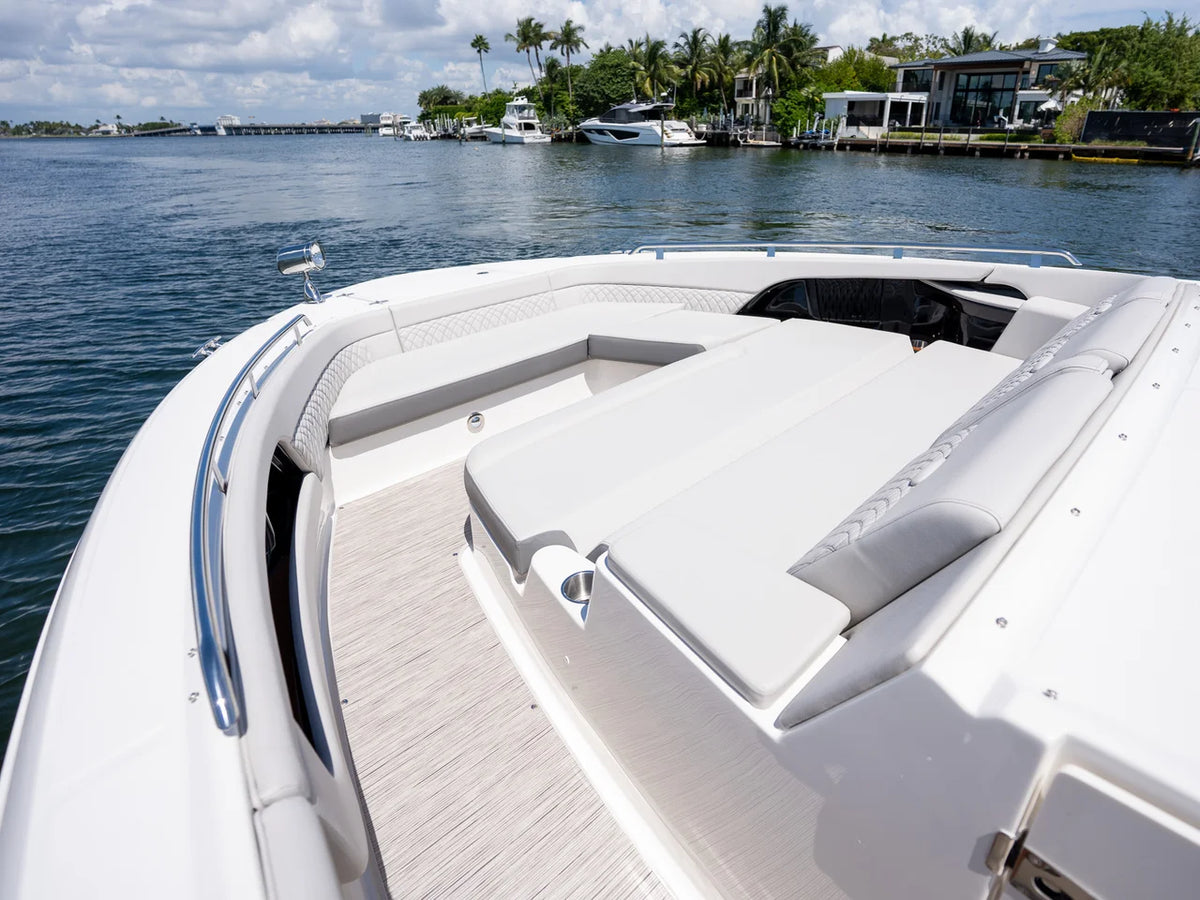 2026 Sea Ray Sundancer 370 Outboard 37.0 feet, Miami, FL #35
