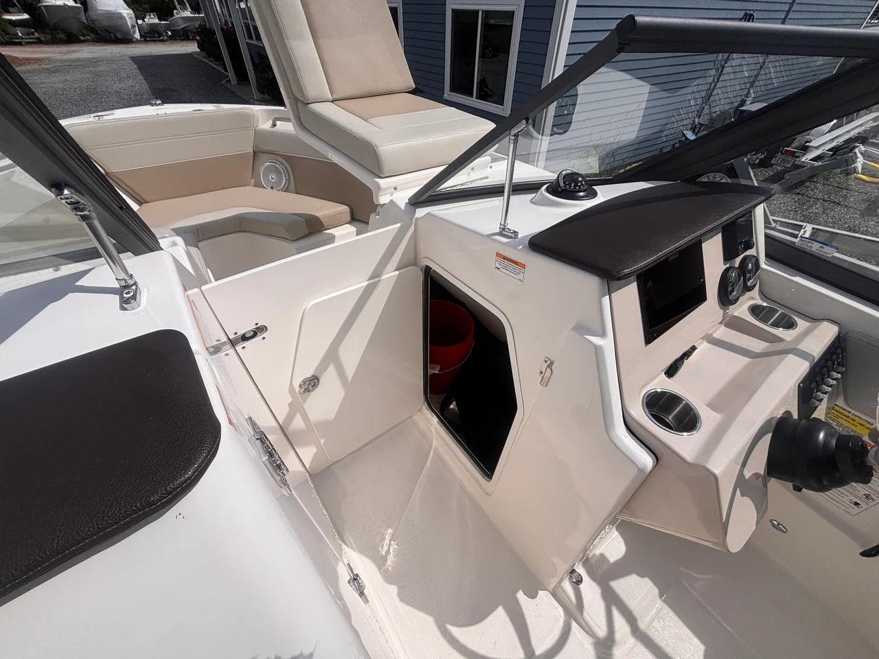 2026 Boston Whaler 210 VANTAGE 21.0 feet, Westbrook, Connecticut #15