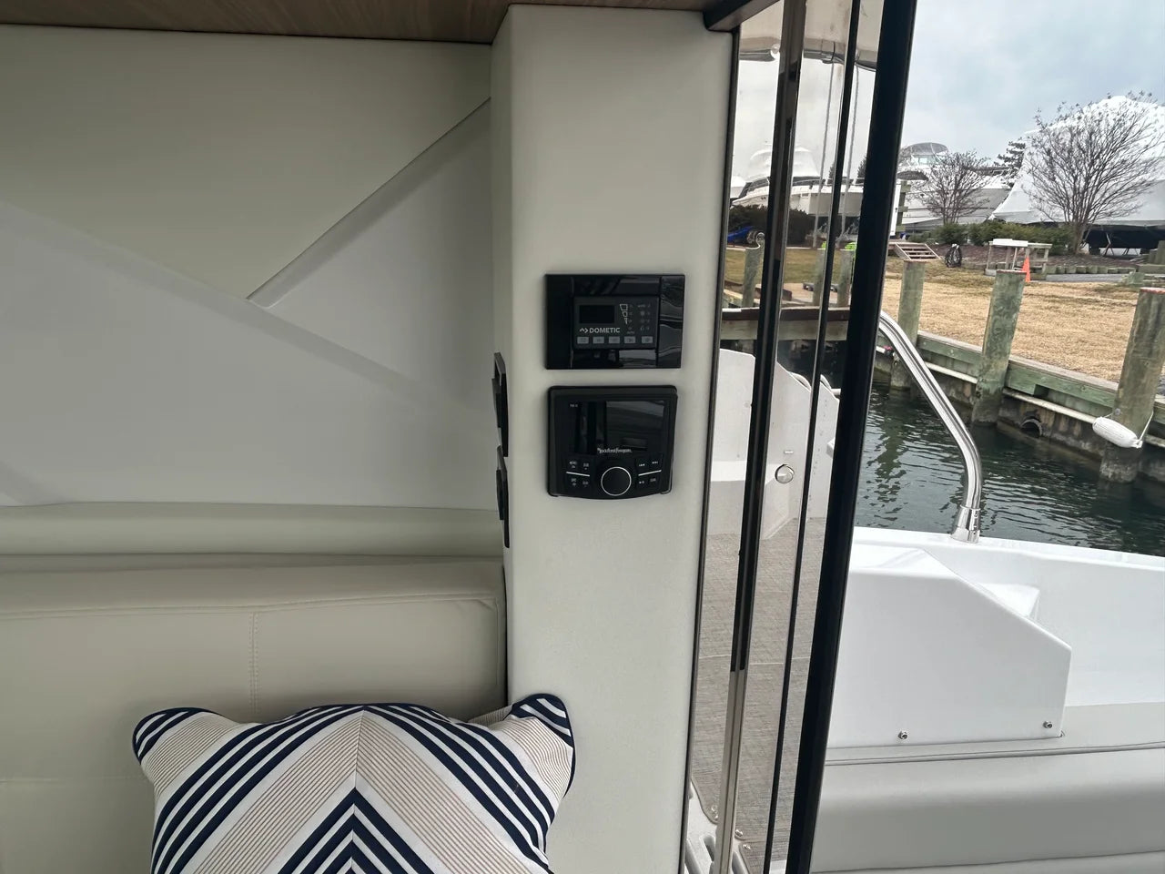 2026 Cruisers Yachts 42 Cantius 42.0 feet, Grasonville, MD #29
