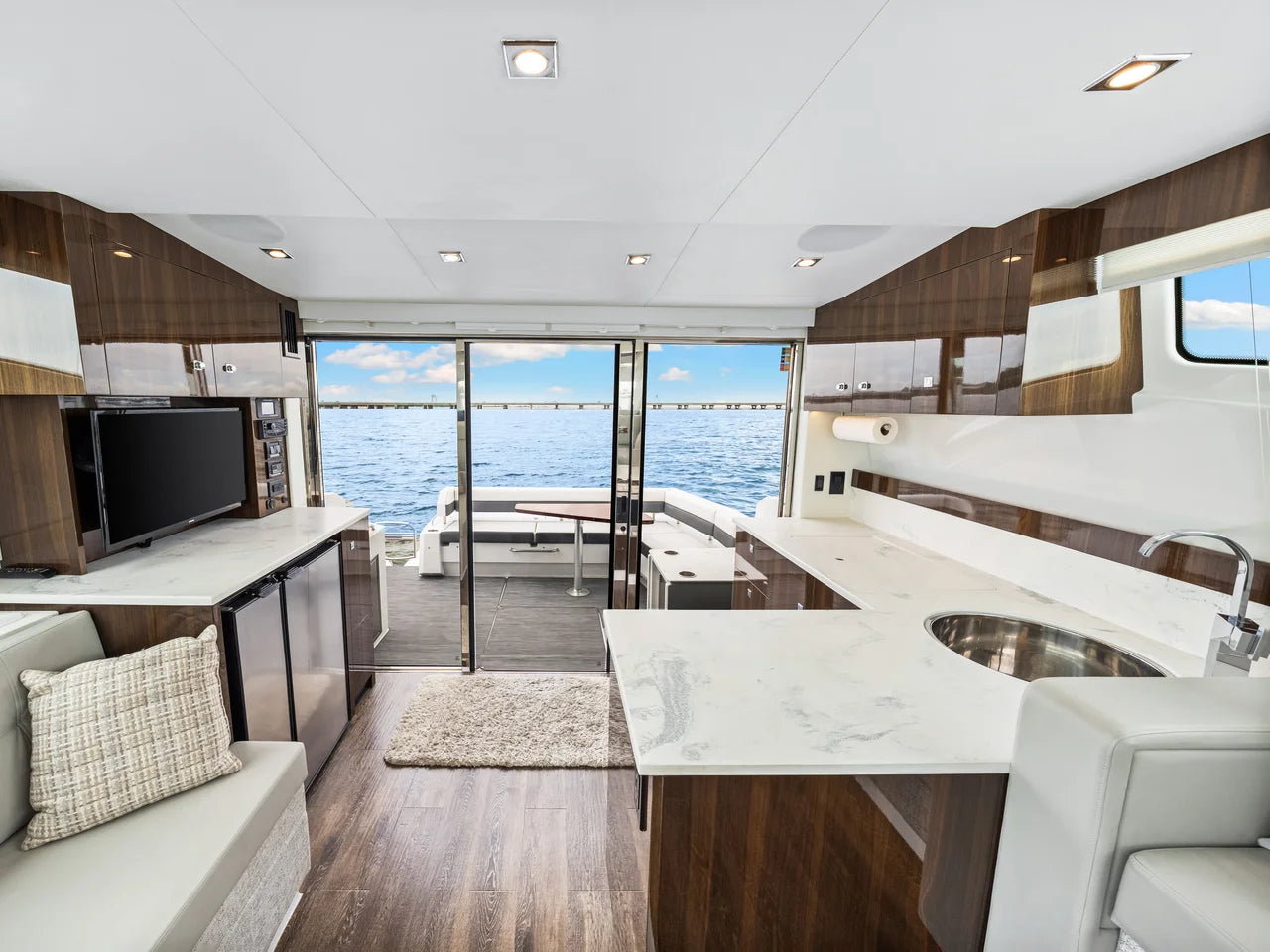2022 Cruisers Yachts 46 Cantius 46.0 feet, Clearwater, Florida #56